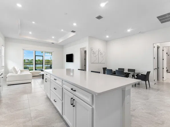 12325 FRONTLINE Lane, Palm Beach Gardens, FL 33412