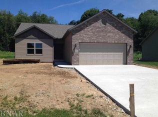 600 E Vorey St, Heyworth, IL 61745