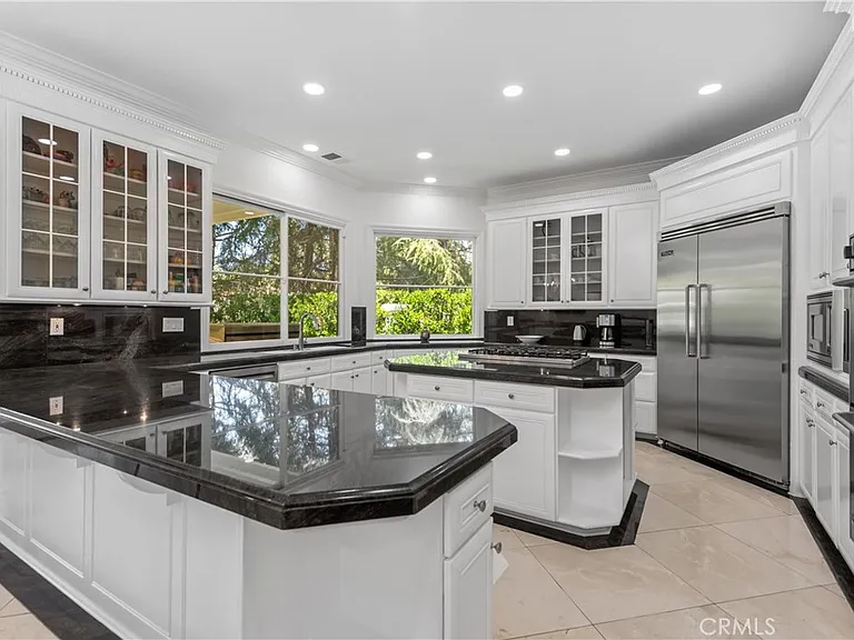5267 Newcastle Ln — Photo 12