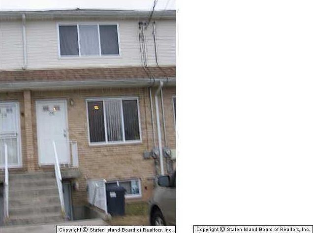 1st image of 236 Maple Pkwy