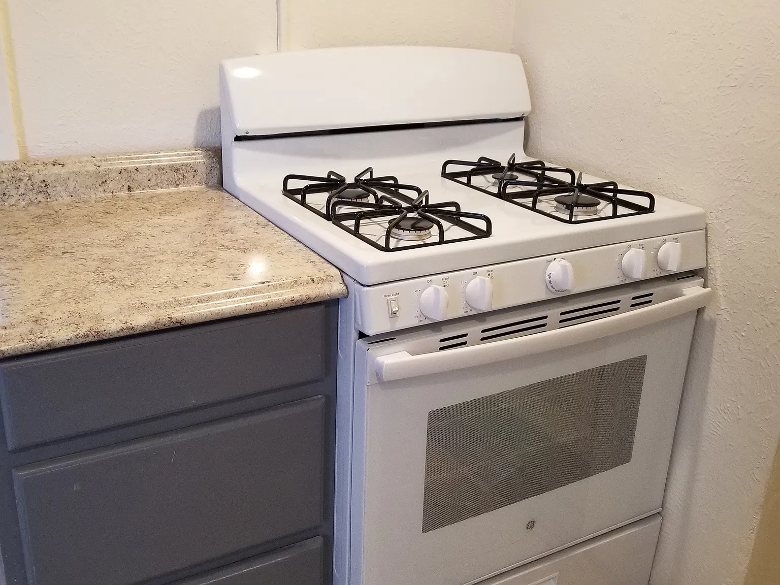 4 bed, $1,699 — Photo 3