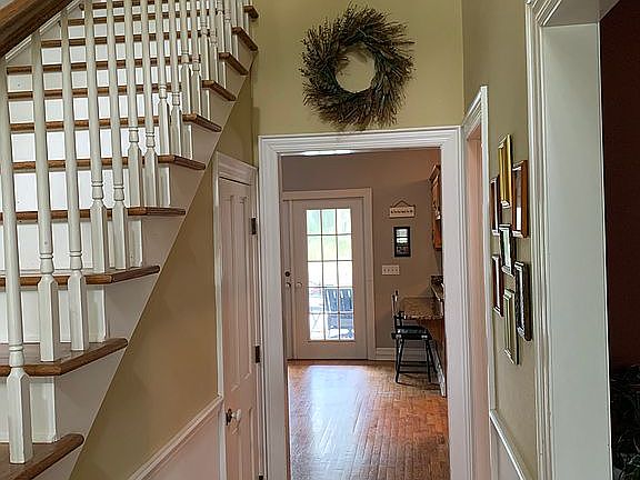 4th image of 13 Bridgewater Dr