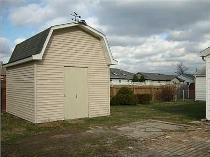 3rd image of 1800 Culverson Ave