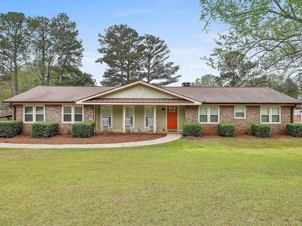 88 Witcher Cir, Newnan, GA 30263