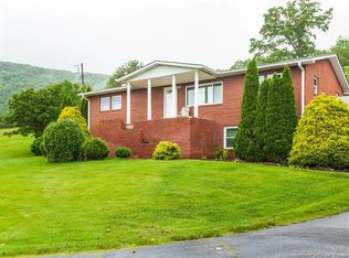 207 Cowan Cove Rd, Asheville, NC 28806