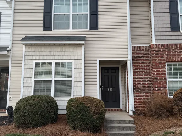 885 Federal Hall Ln, Kernersville, NC 27284