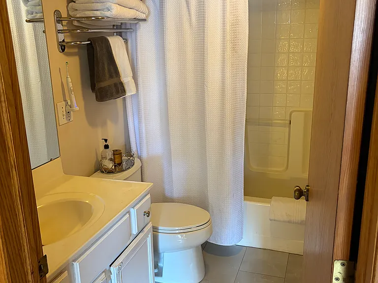 166 Main St — Photo 7