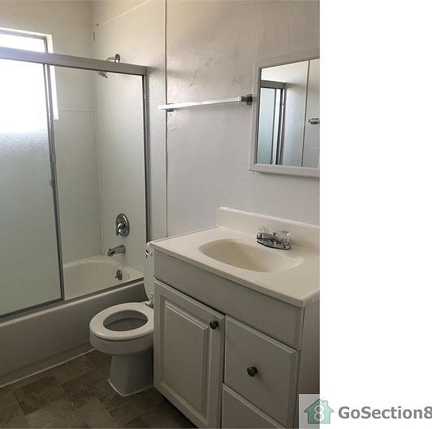 2nd image of 5480 Shasta Ave APT 5