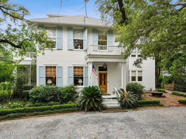 7 Japonica Dr, Pass Christian, MS 39571
