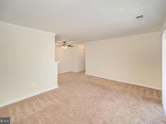 5th image of 43 White Pine Cir APT 300