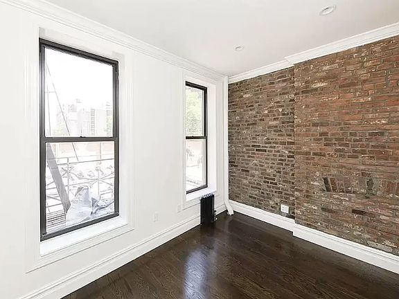 3rd image of 133 E 4th St APT 2