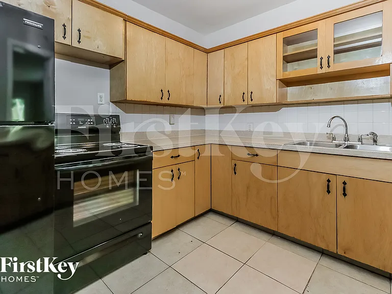 3025 Robert Rd — Photo 5