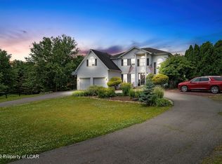 56 Hildebrandt Rd, Dallas, PA 18612