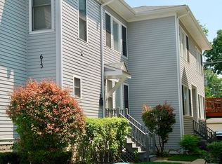 615 South Blvd APT B, Oak Park, IL 60302