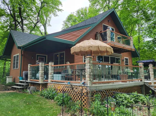 1614 Sugar Island ROAD, Summit, WI 53066