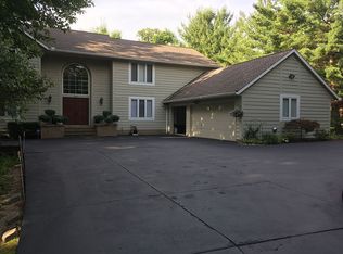 841 Hanover Rd, Gates Mills, OH 44040