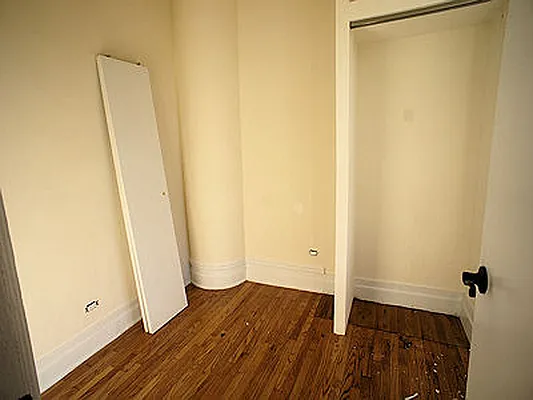 Rented by Waverly Realty Associates | media 8