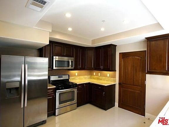 3rd image of 1834 Euclid St #B