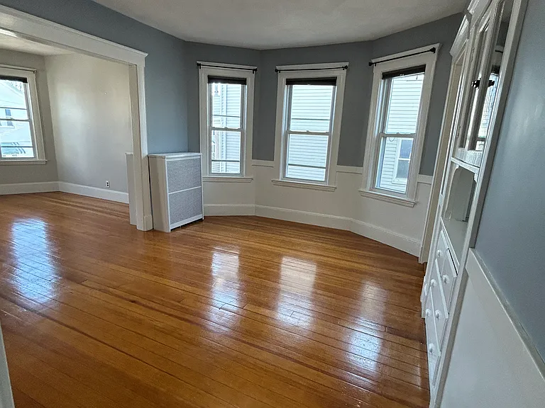 19 Oakland St #17 — Photo 8
