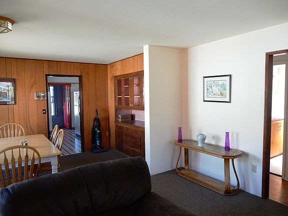 Living/Dining room.
