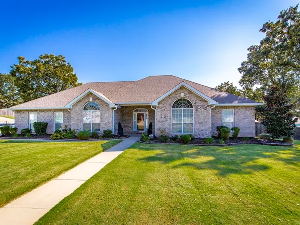 208 Stonehill Dr, Sherwood, AR 72120