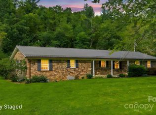 1277 Park Vista Rd, West Jefferson, NC 28694
