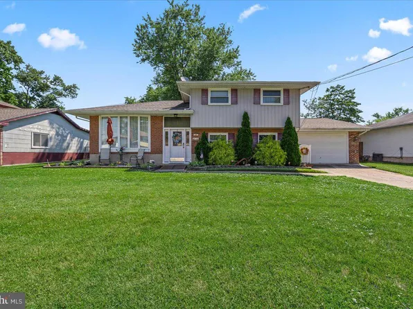 131 Cornell Ave, Blackwood, NJ 08012