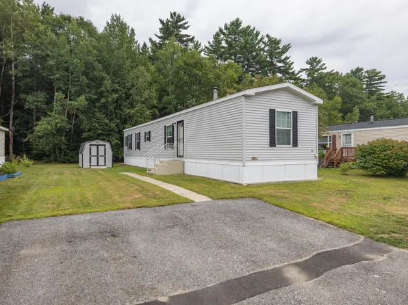 72 Village Drive, Lewiston, ME 04240