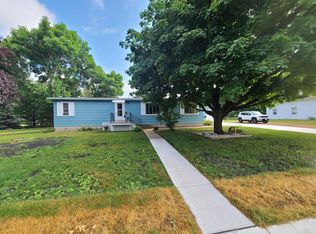 419 3rd Ave NW, Winnebago, MN 56098