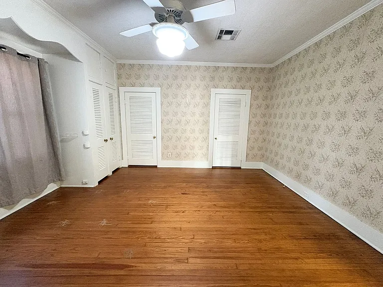 208 Saint Anne St — Photo 16