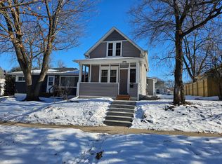 1076 Humboldt Ave, West Saint Paul, MN 55118