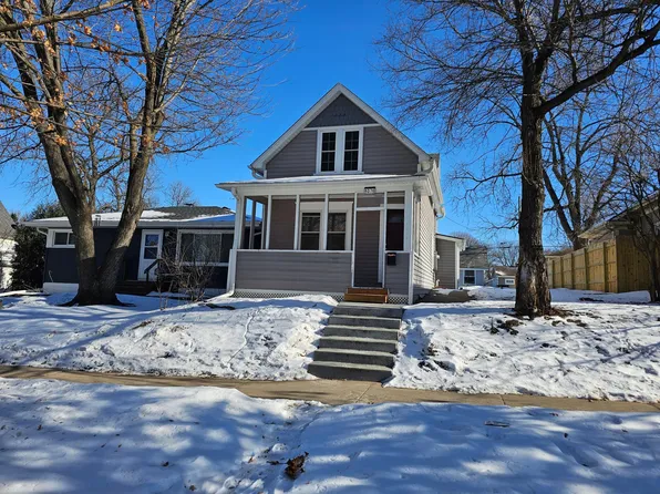 1076 Humboldt Ave, West Saint Paul, MN 55118