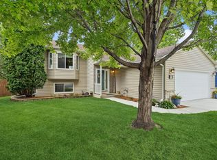 973 Primrose Ln, Shakopee, MN 55379