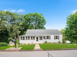 81 Lakeview St, Meriden, CT 06451