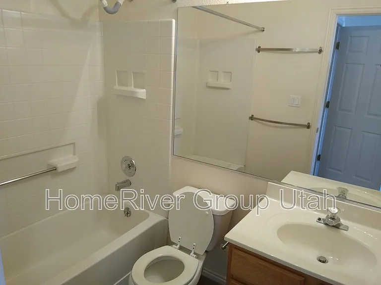 985 E Senior Band Rd — Photo 14
