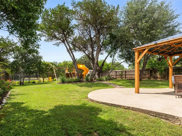 55 Sprucewood Dr, Wimberley, TX 78676