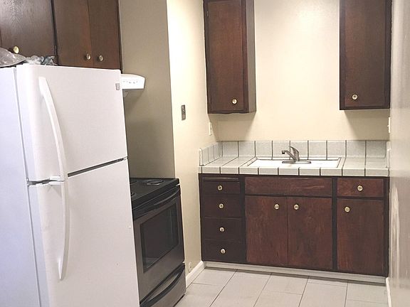 5th image of 438 Northlake Dr APT 2