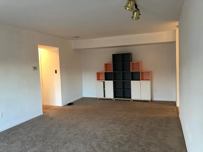 101 Beverly Hills Ter #J — Photo 13