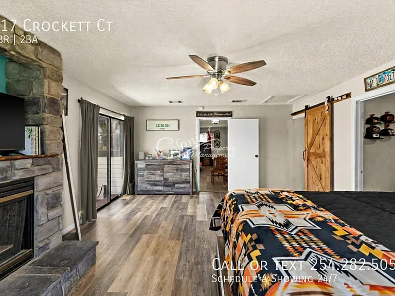 917 Crockett Ct — Photo 20