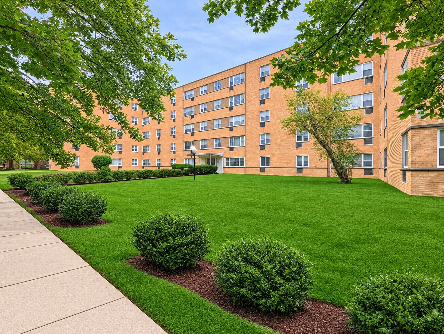 2 bed, 700 sqft, $1,450 — Photo 1