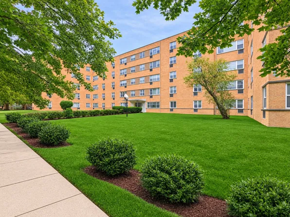 6161 N Hoyne Ave APT 511, Chicago, IL 60659
