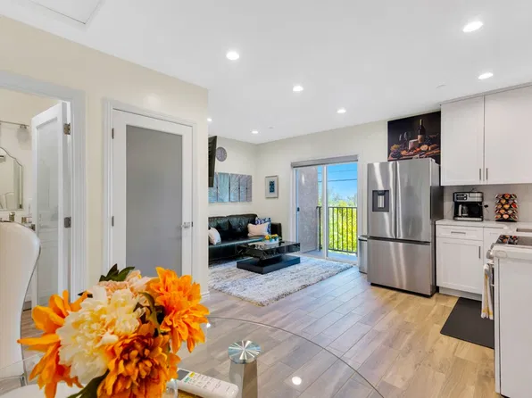 5836 Elba Pl, Woodland Hills, CA 91367