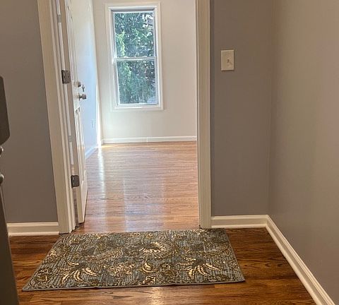 2nd image of 56 Beverly St Floor 2
