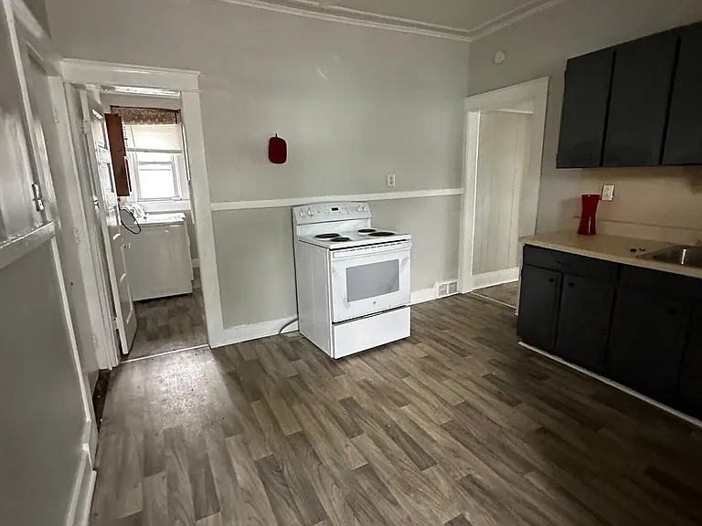 265 W Main St #1 — Photo 11