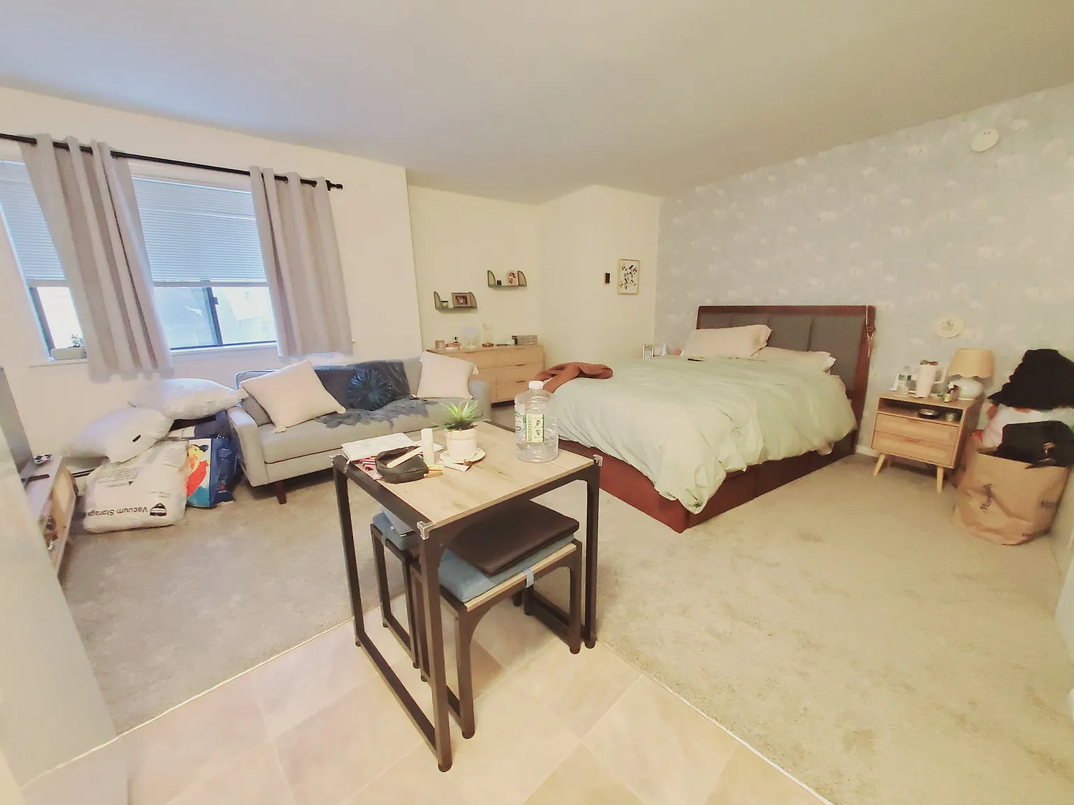 Studio, 1.0 bath, 400 sqft, $1,600 — Photo 3