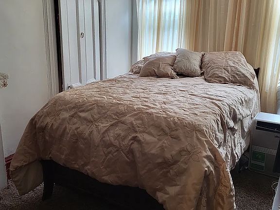 5th image of 2141 Pacific St