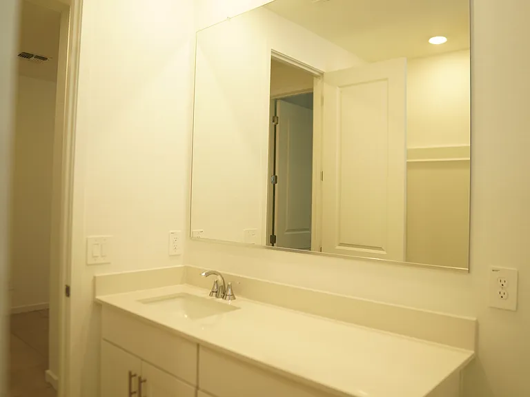 2426 E Grenache Rd — Photo 26