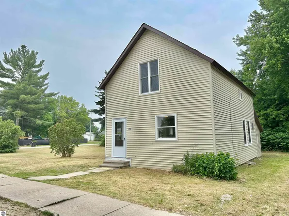303 Elm St, Mancelona, MI 49659