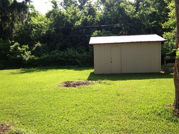 2nd image of 715 Oyster Creek Dr