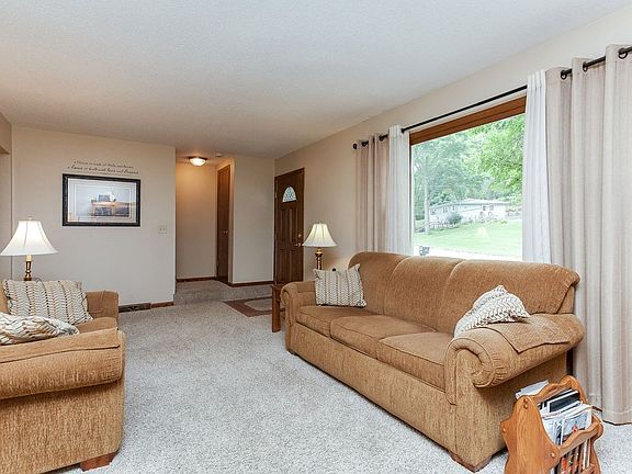 3rd image of 1010 Westwood Dr NW